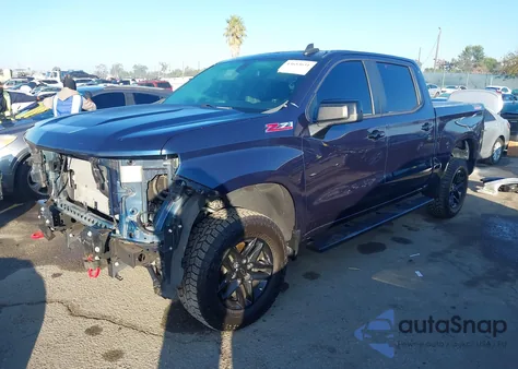 2020 Chevrolet Silverado 1500 4Wd Short Bed Lt Trail Boss z USA, uszkodzony, nr VIN 3GCPYFED6LG360394